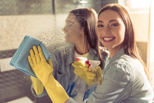 Thorough kitchen and bathroom one-off cleaning in Camberwell